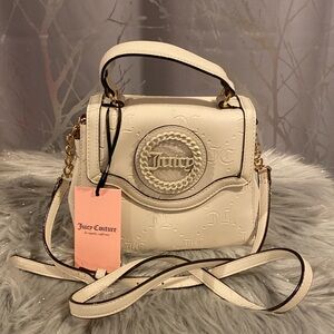 BNWT JUICY COUTURE Stay in Circle Crossbody in Angel White